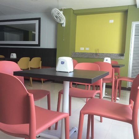 Hotel 56 Avenue Plaza Barranquilla  Buitenkant foto