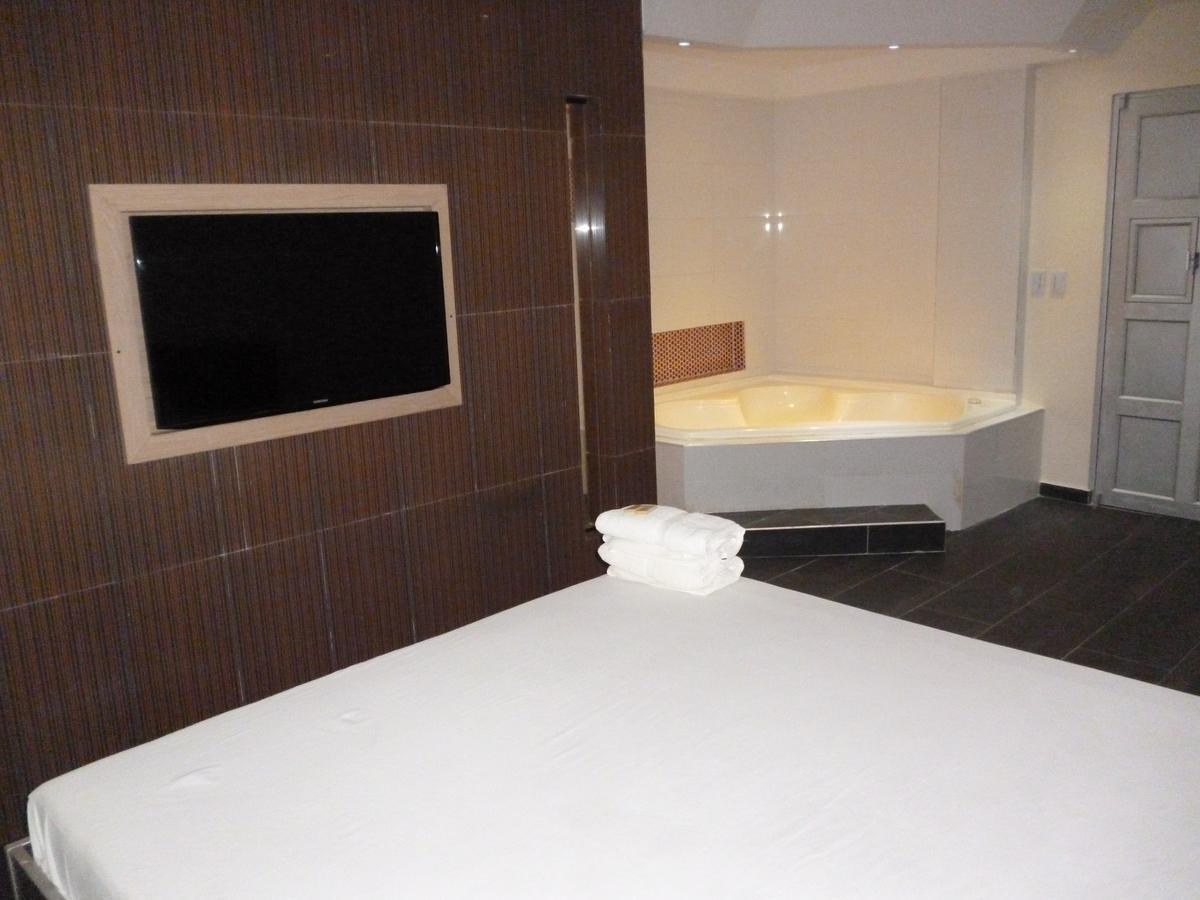 Hotel 56 Avenue Plaza Barranquilla  Buitenkant foto