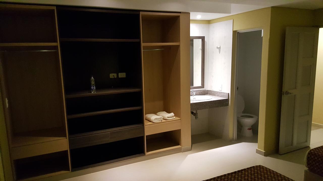 Hotel 56 Avenue Plaza Barranquilla  Buitenkant foto